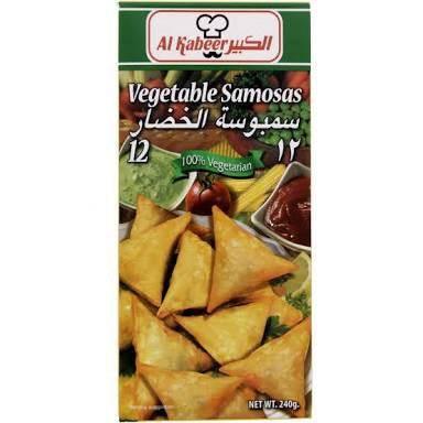 Al Kabeer Vegetable Samosas box with 12 pieces, 100% vegetarian, golden fried samosas with dipping sauce
