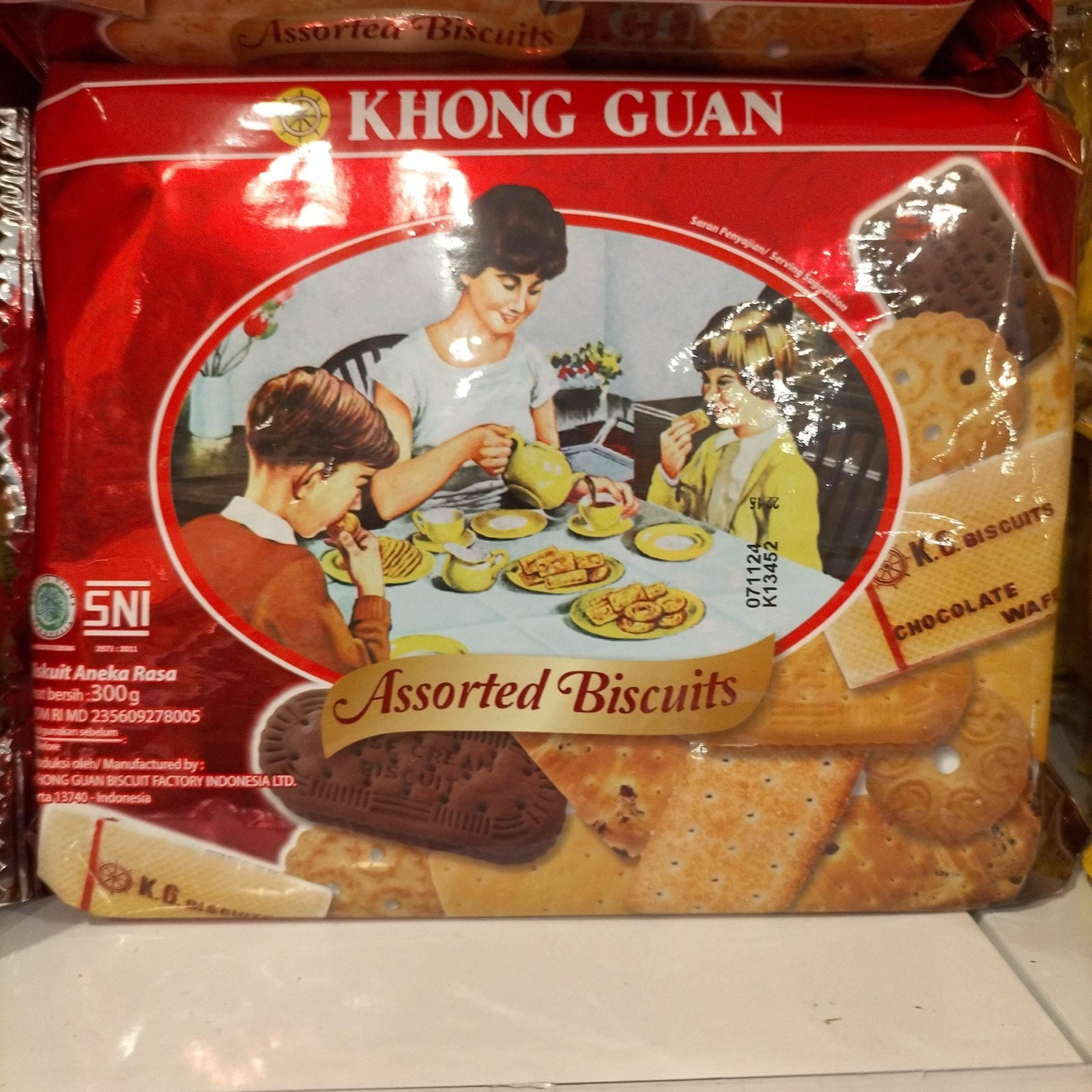 Khong guan assorted biscuits - AL MODINA