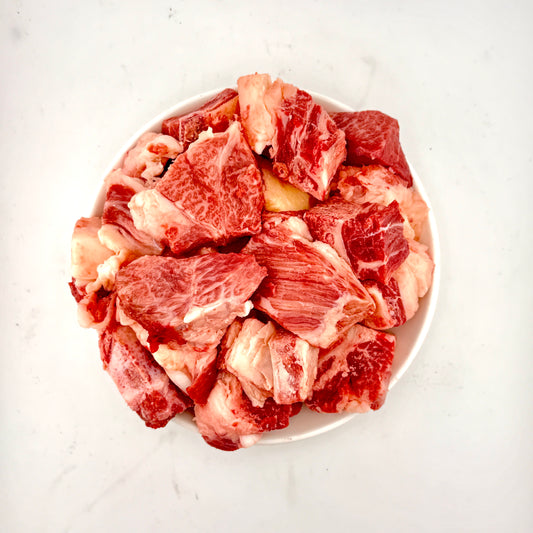 BEEF WITH BONE WAGYU 1Kg